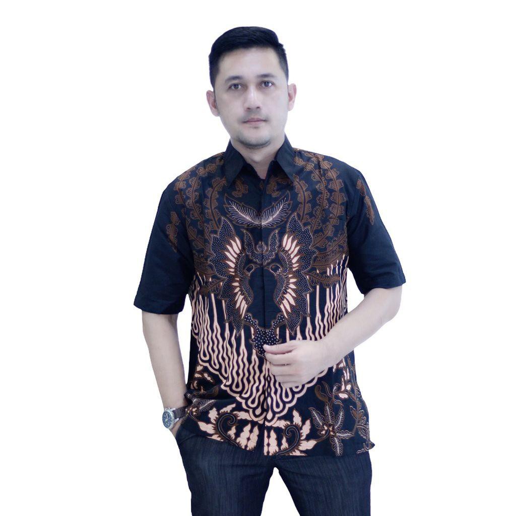 ASTAGUNA BATIKSOLOAMANAH KEMEJA BATIK PRIA SOLO LENGAN PENDEK LAPIS FURING ATASAN BATIK PREMIUM BATIKSOLOAMANAH SETYO PRABU KAPAL KANDAS AJIBHANU ARIESWARA MAHESA MERAK DONGKER WAHYU TUMURUN PARANG SEKTI ANGGARA DHARMA DRAJAT KEMBANG BIRU PERWIRA UKAIL SM