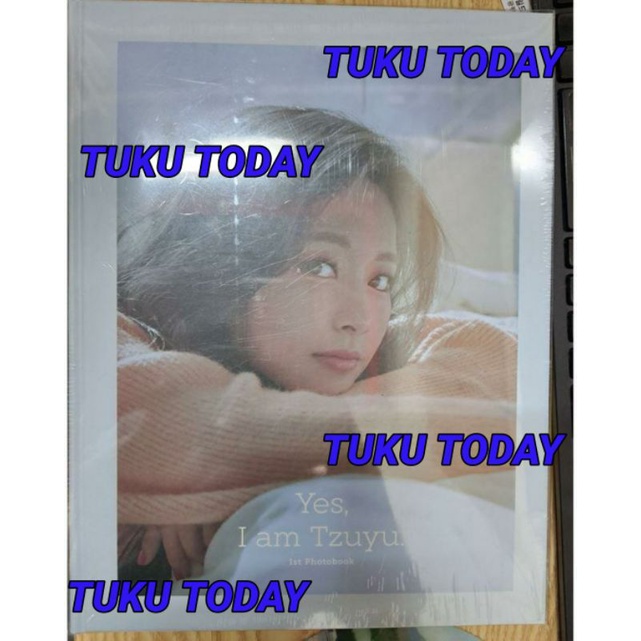 PHOTOBOOK YES I AM TZUYU (TWICE TZUYU) FULL PAYMENT