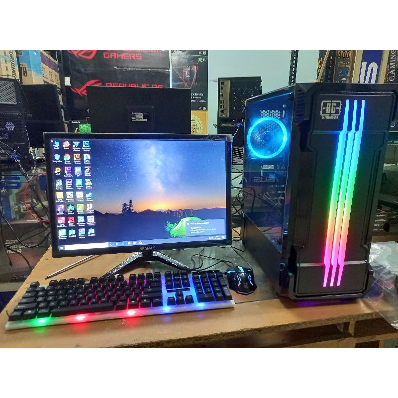 Pc Gaming lengkap Core i7 Ssd vga2gb LED 22 wide