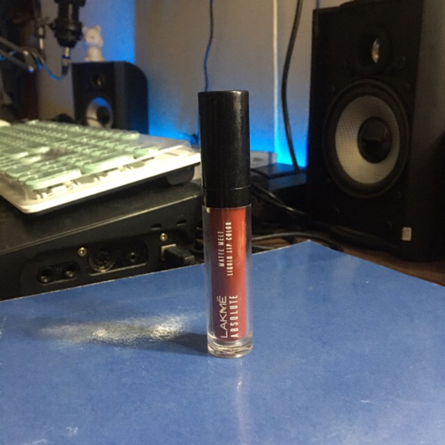 2. [PRELOVED] Lakme Absolute Reinvent Matte Melt Liquid Lip Color - Red Kiss