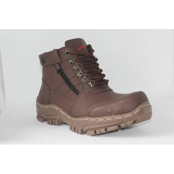 place to buy work boots