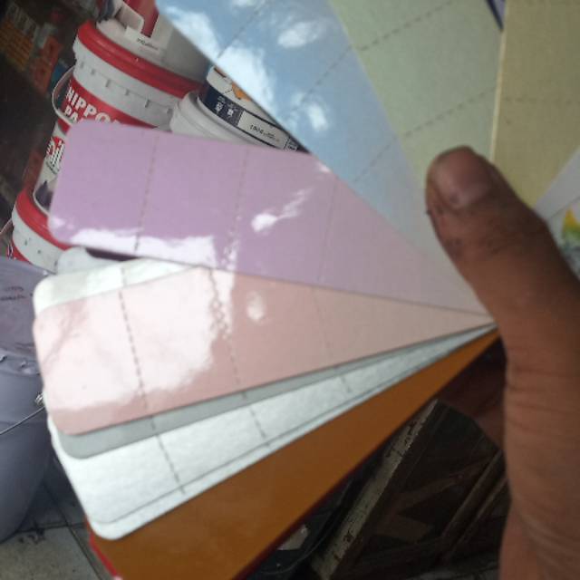 Cat lembayung / mutiara glod/putih/violet/biru/merah/kuning 200 mili PU