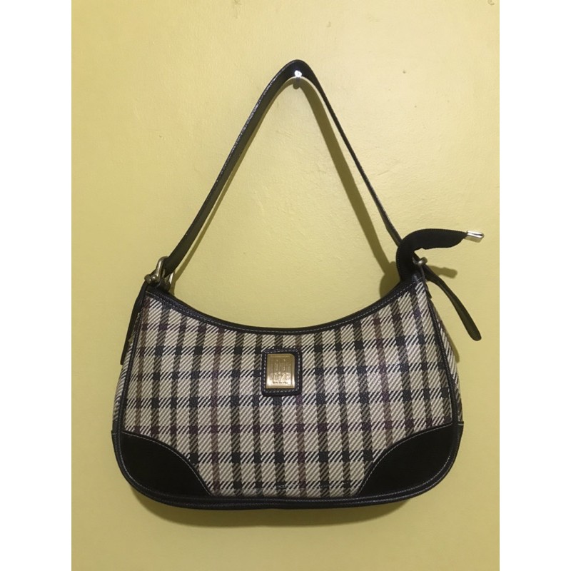 Tas Shoulder Daks (PRELOVED)