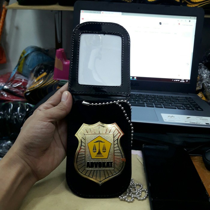 

Mantap Name Tag Holder/Kalung Lencana Kta Advokat (Dompet Glossy) Bagus