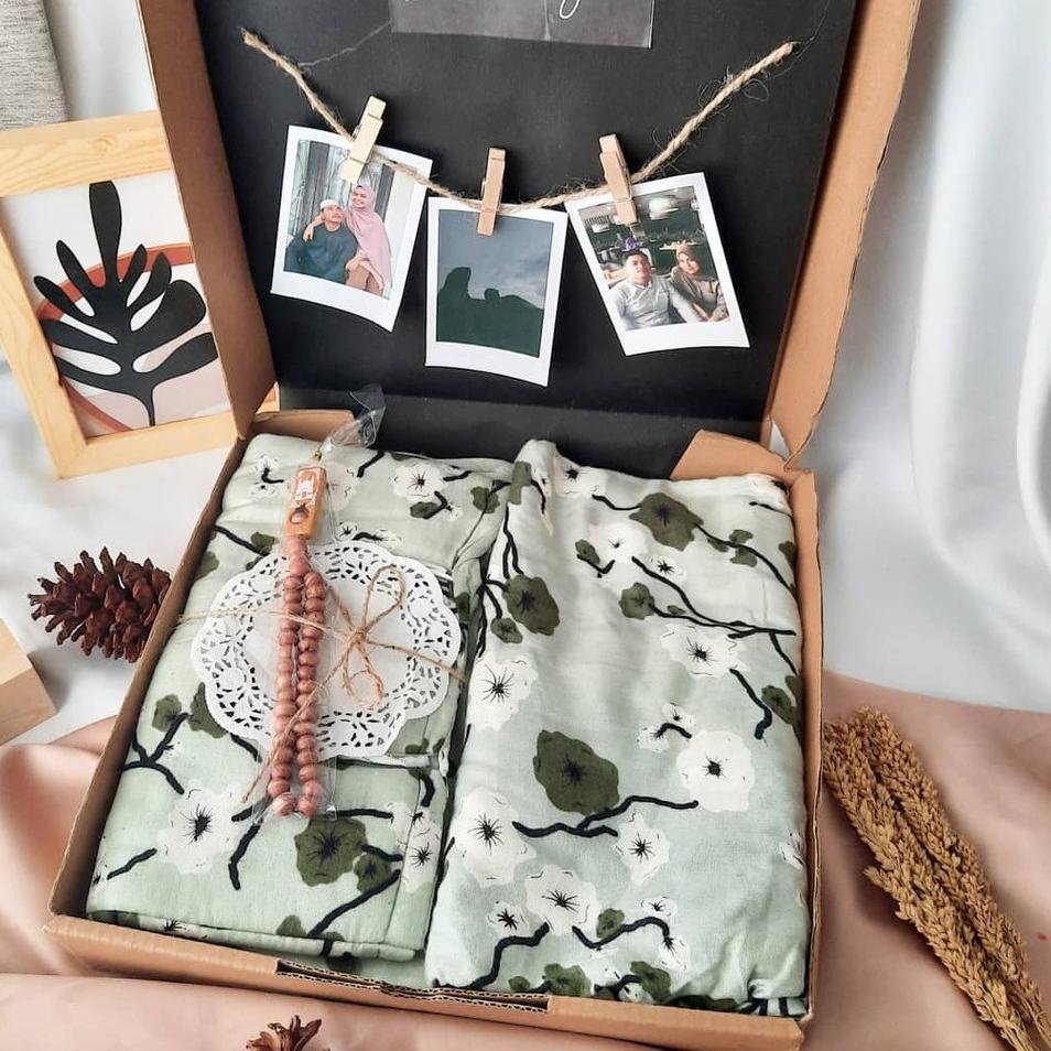 

[PRODUK 9WGPL] MUSLIMAH IDAMAN MUKENA KADO ULANG TAHUN, KADO NIKAHAN KADO ANNIVERSARY GIFTBOX CEWEK HAMPERS LEBARAN SESERAHAN KADO IBU HADIAH IBU H70