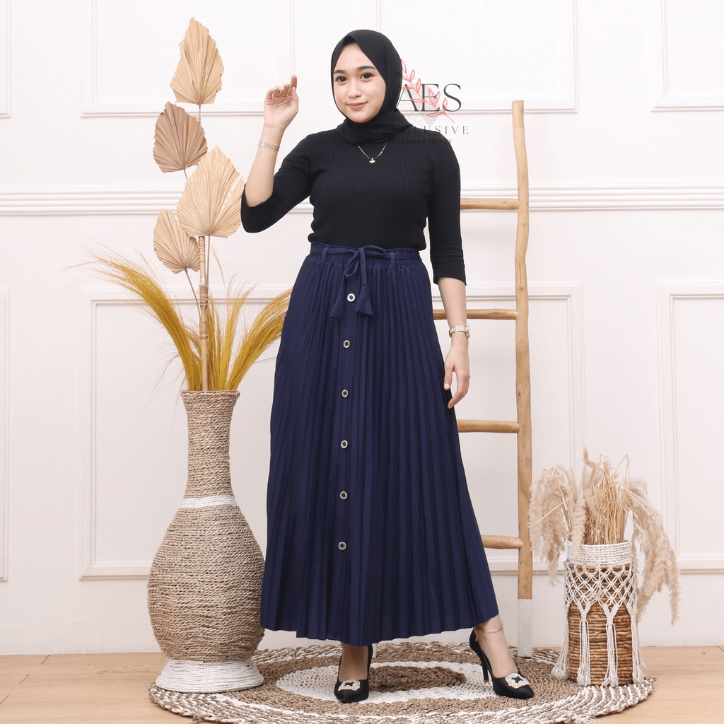 ROK PLISKET MOTIF KANCING EXCLUSIVE  PLEATED SKIRT MOTIF KANCING BAHAN PREMIUM KOSHIBO CREPE KOREAN CREPE TEBAL