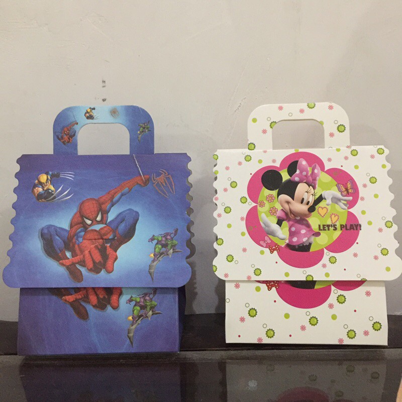 

Paperbox / Kotak Souvenir / Box Hampers Karakter