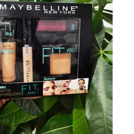 Maybeline Fit Me Set 3in1 / 4IN1 Make Up Set / MAKE UP SET MEIBELLINE FIT ME 3IN1