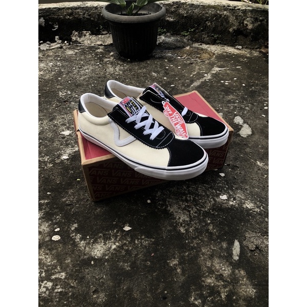 Vans sport Black/white (RESMI PT Navya)
