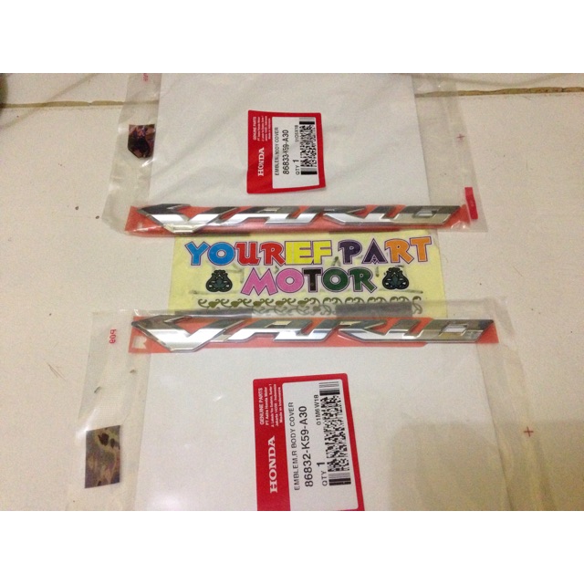 EMBLEM VARIO 150 SET KANAN KIRI ORIGINAL AHM