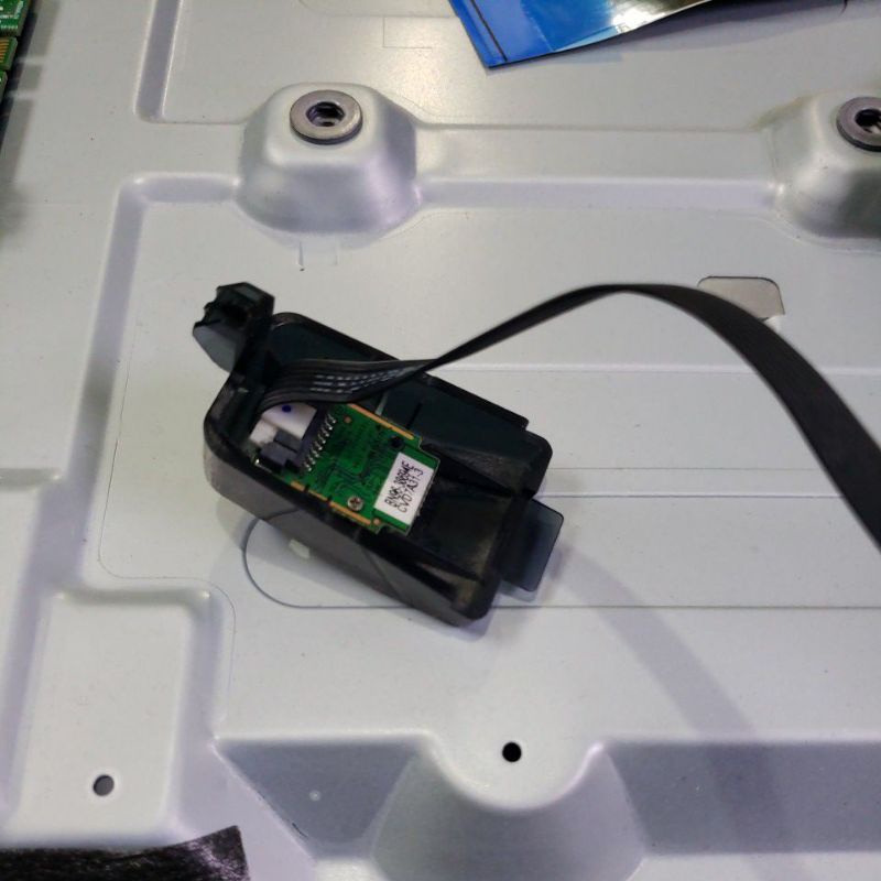 tombol sensor remot tv Samsung ua32j4303