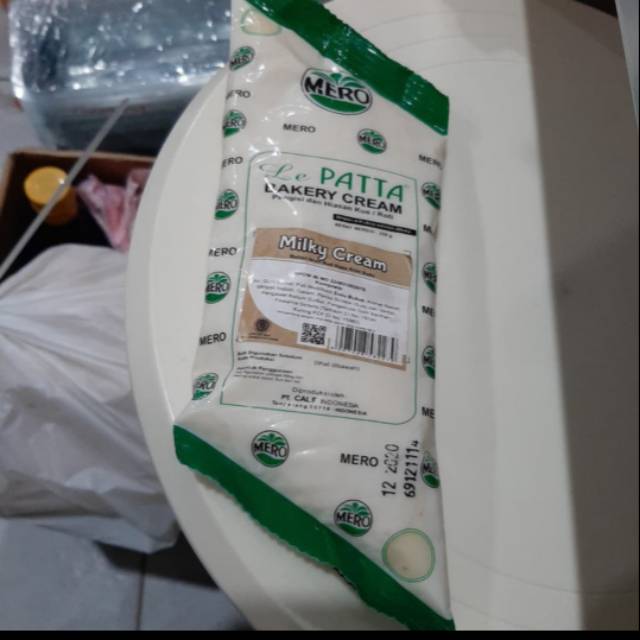 

MERO lepatta bakery cream MILKY