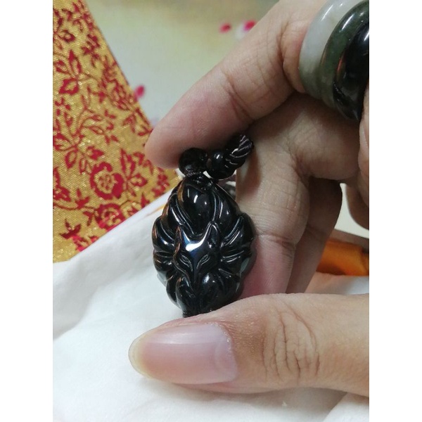 d1345 Liontin Giok Black Jadeite Rubah Berekor 9 Bersertifikat Grade A