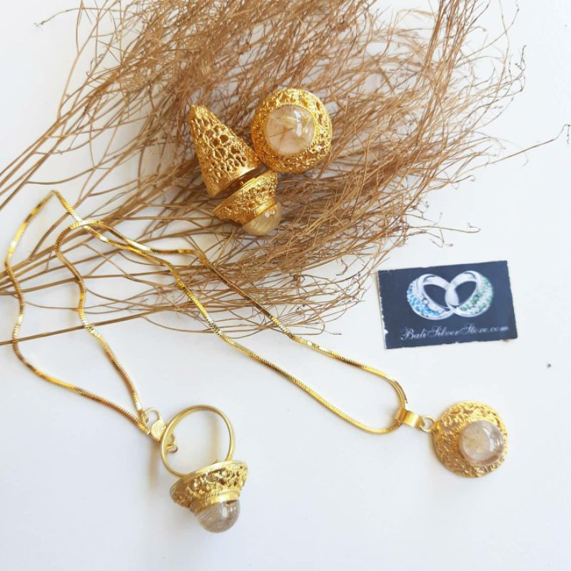 SET KALUNG RAMBUT SEDANA (BATU KECUBUNG SERAT EMAS)