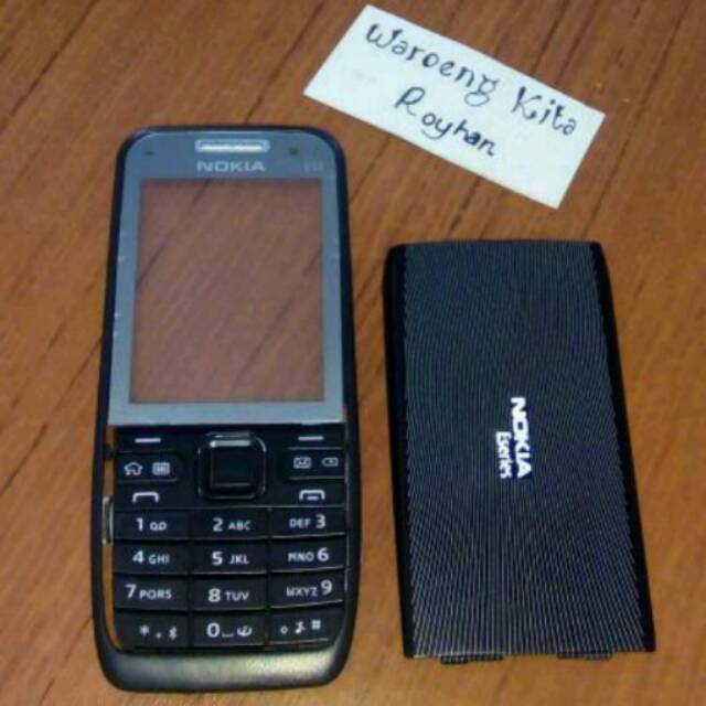 Casing Nokia E52