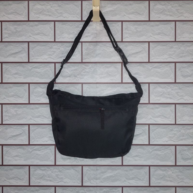 Sling Bag Drink Waterproof Tas Selempang Pria Wanita