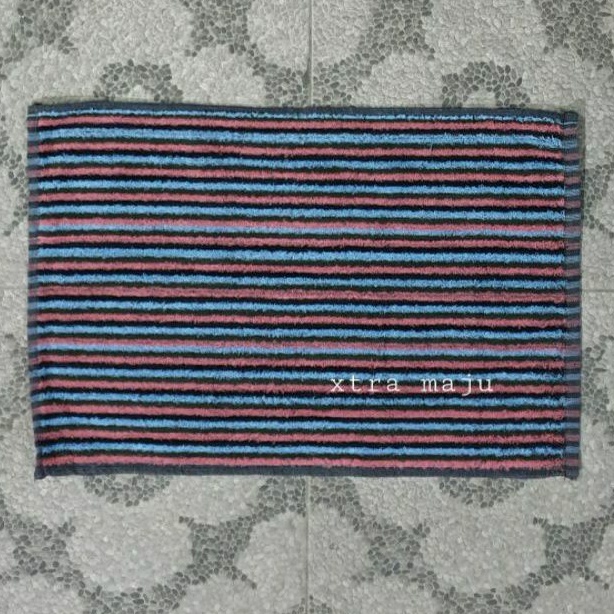 Keset Kamar Mandi Stripe Salur 40x60 Warna Tua Random