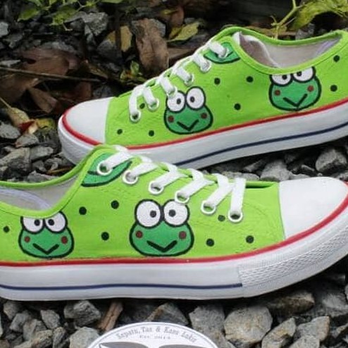 

SEPATU LUKIS BEBAS DESAIN CUSTOM NAMA GAMBAR KUALITAS RAPI CEPAT 10