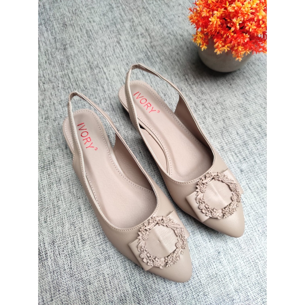 IVORY Sepatu Wanita Flat Tali Belakang Import T383-282