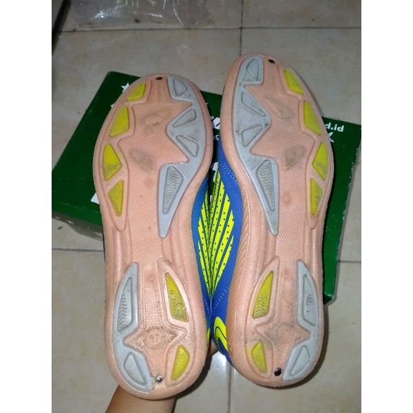 Preloved Sepatu Futsal Speed