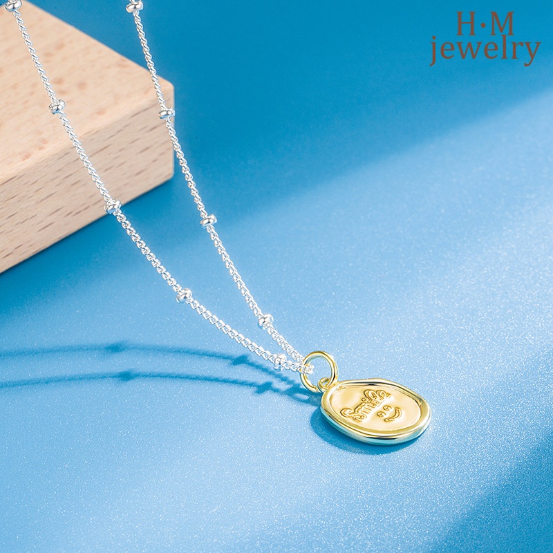 Kalung Rantai Liontin Oval Motif Smiley Face Warna Emassilver Untuk Wanita