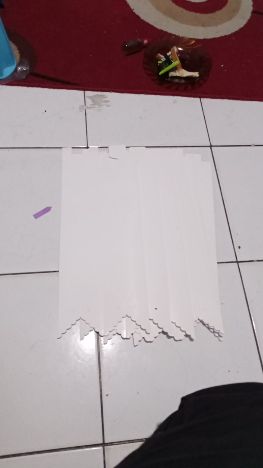 Tumbler Box / Botol Souvenir Box 8.5x8.5x37cm - Ivory