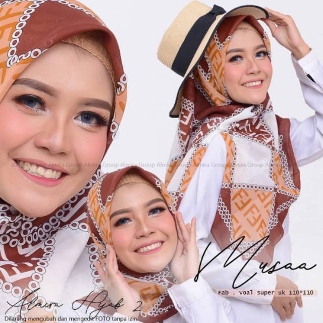 Em3 Scarf, GROSIR HIJAB SEGIEMPAT VOAL MOTIF RED FENDI TERMURAH