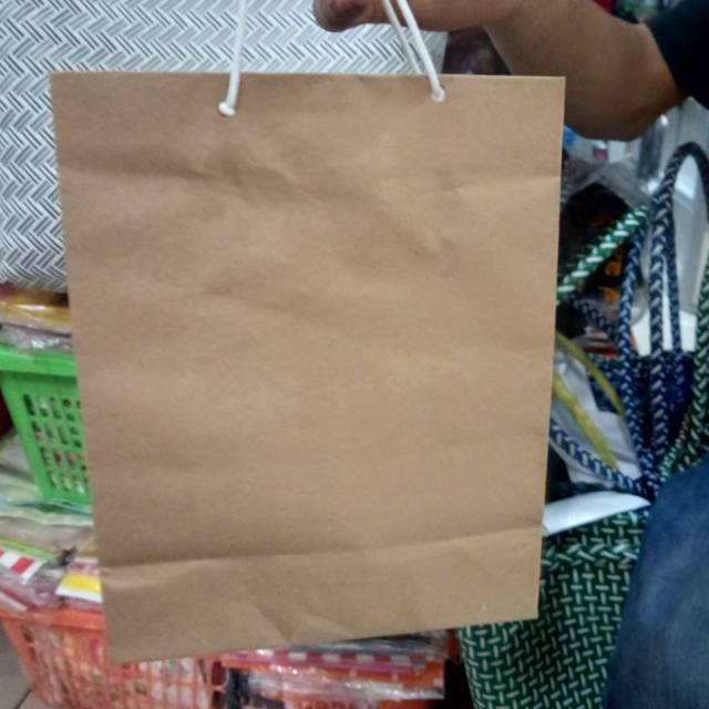 

Paper bag buku polos coklat isi 12 pcs terlaris dan termurah