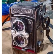 Kamera Analog TLR Yashica 635 Antik Kuno Jadul. Made in Japan. Barang Lama