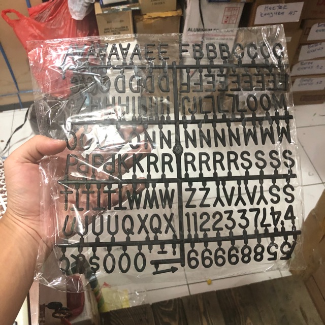 

Huruf tambahan untuk letter board biasa hitam