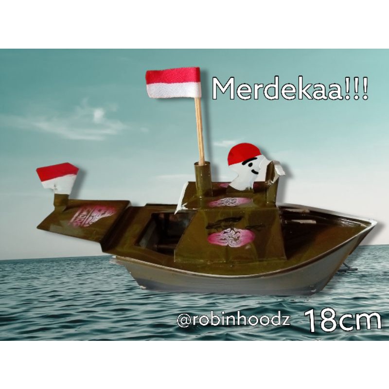 Image of Kapal Perahu Otok Klotok Besar Bendera #0