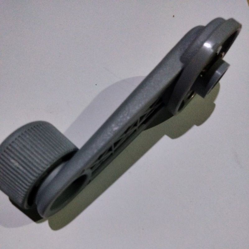 putaran kaca Mitsubishi canter