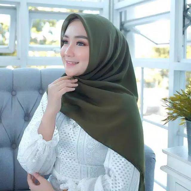 KERUDUNG SEGIEMPAT BELLA SQUARE POLLYCOTTON MURAH