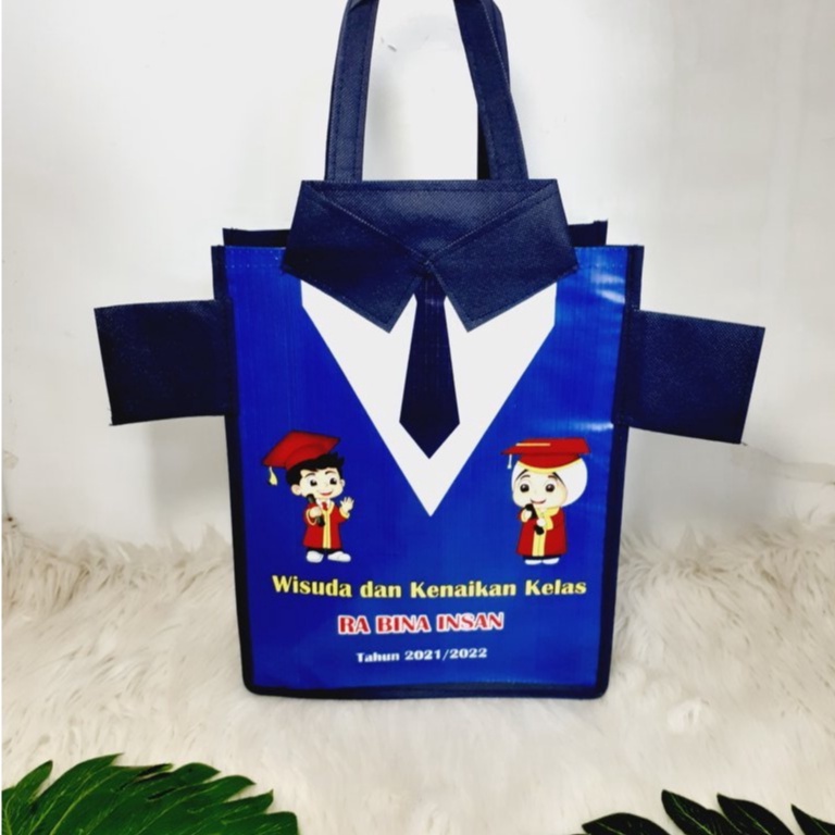 

Tas Souvenir Goodie Bag Wisuda Sekolah Anak