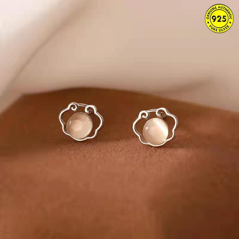 White Cat Eye Ruyi Longevity Lock Stud Earrings Female Chinese Style Retro Earrings Temperament Gentle Lady's Earrings