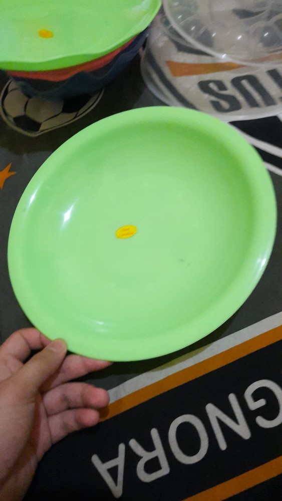 Piring Plastik Polos