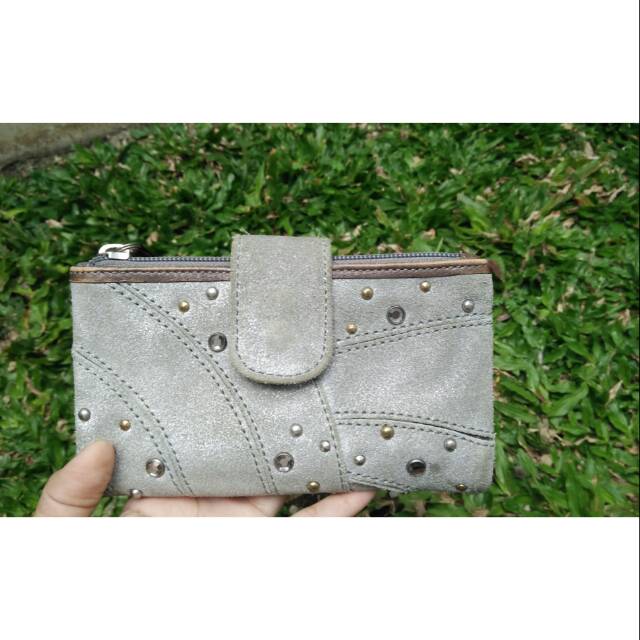 Preloved fossil wallet with small key