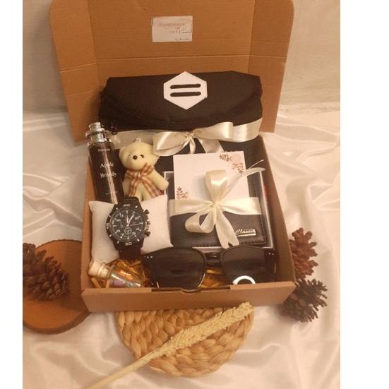 ✼ Hampers Kado Ulangtahun Cowok, Hampers Cowok, Kado cowok, Kado Anniversary Cowok () ❋
