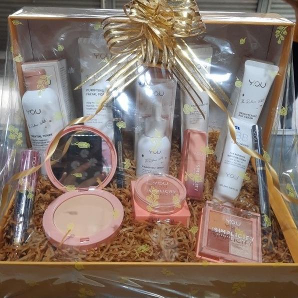HAMPERS RAMADHAN /PAKET SESERAHAN PERNIKAHAN KOSMETIK YOU PRODUCT 799K DFHD3215SE