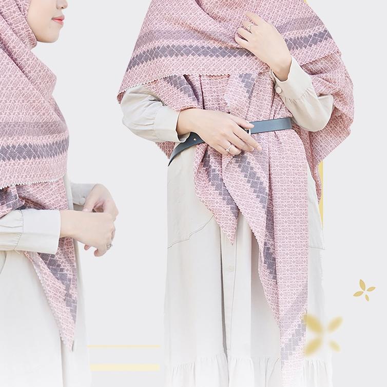 Hijab Jumbo | Kerudung Segi Empat Motif | Jilbab Syar'i Raqeema Series