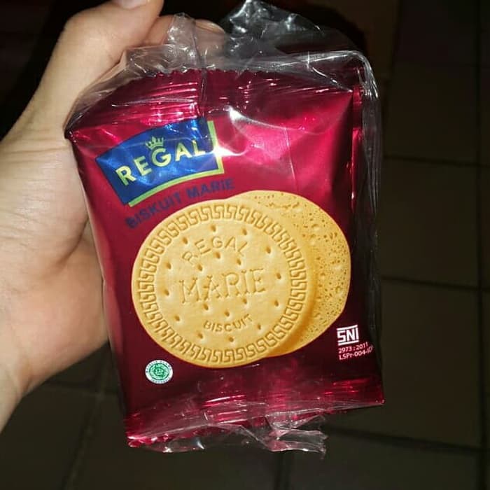 

Star Seller Biskuit Marie Regal Renceng Lezat