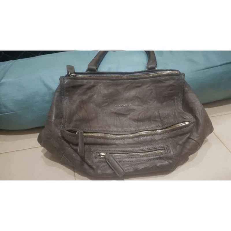 Preloved givenchy Pandora Medium
