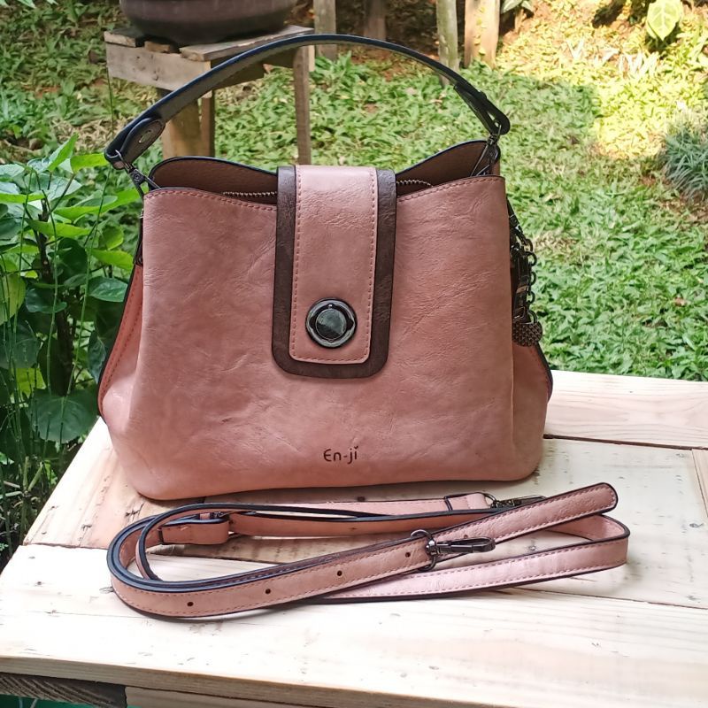 Handbag Enji by palomino Salem preloved