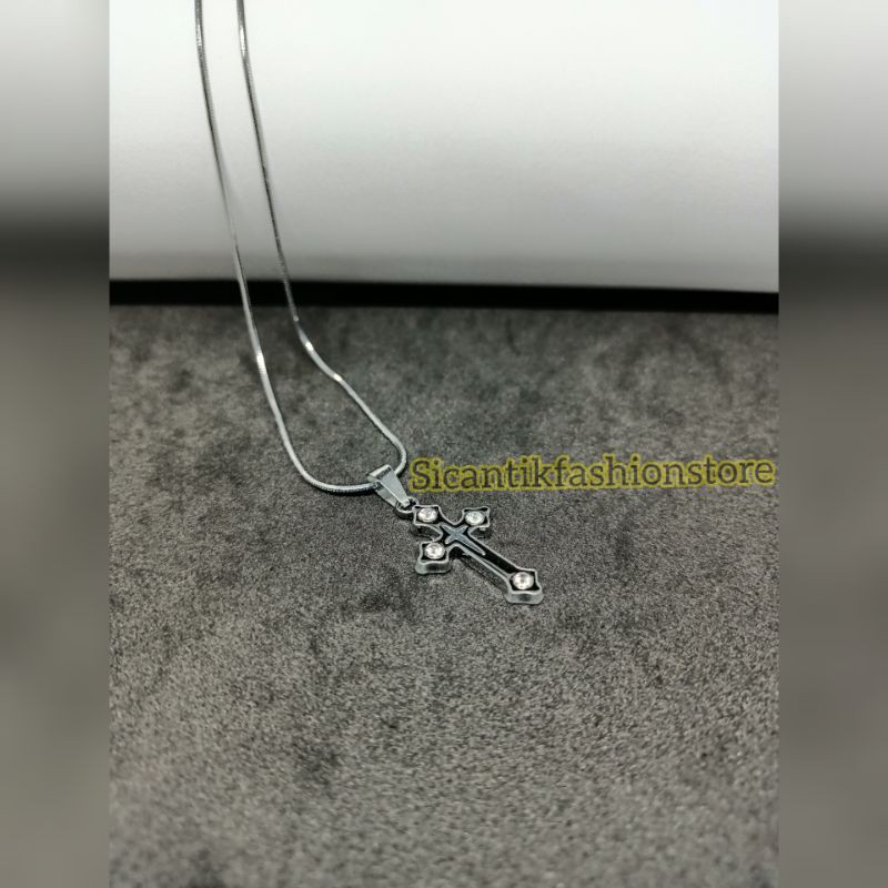 PROMO Kalung Titanium liontin Salib fashion Wanita/pria terlaris anti Karat  lapis emas putih murah