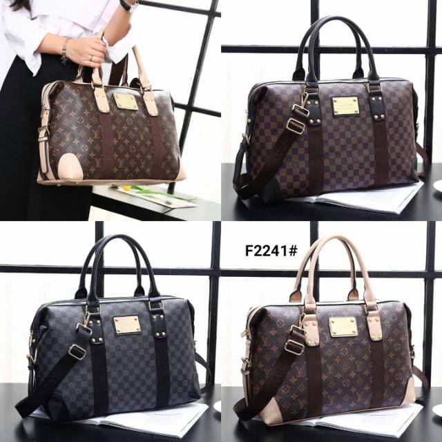 S Lv Louis Vuitton Preowned Vintage Travel Bag.....
Kode F2241#