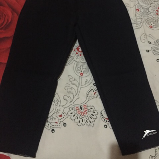 Preloved Delfin Capris Black Bioceramic