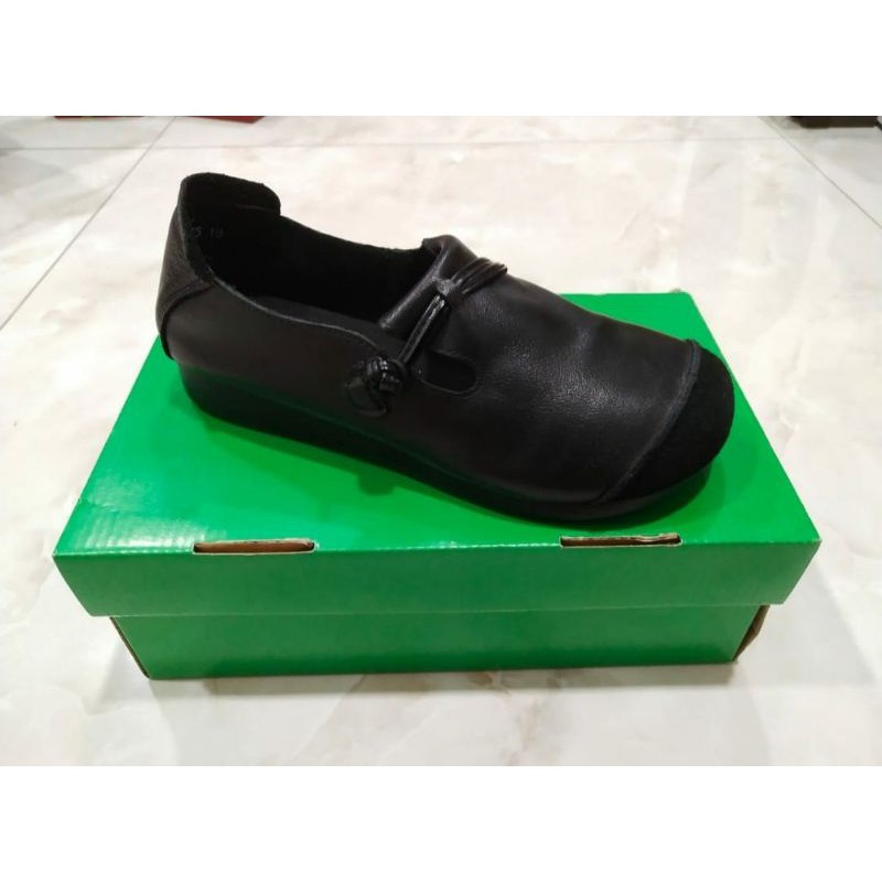 Clarks Sepatu Wanita 20672 / Clarks sepatu wanita / Clarks flat/ Sepatu wanita kulit clarks