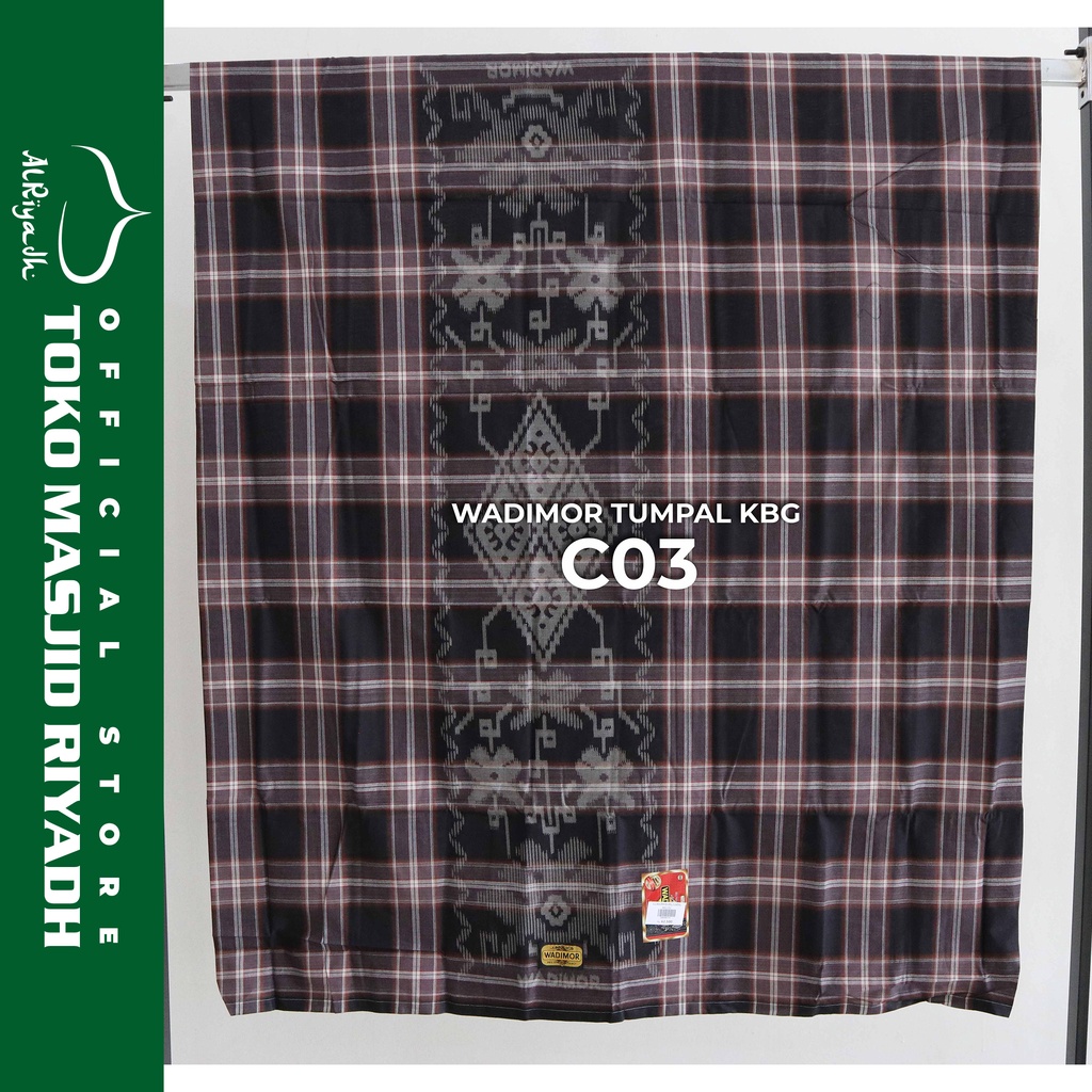 Sarung Wadimor Motif Tumpal Kembang