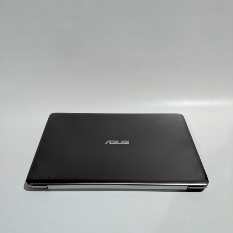 laptop gaming asus k4010uQK - core i7 gen7 - ram 16gb ssd 256gb dual vga Nvidia 940mx