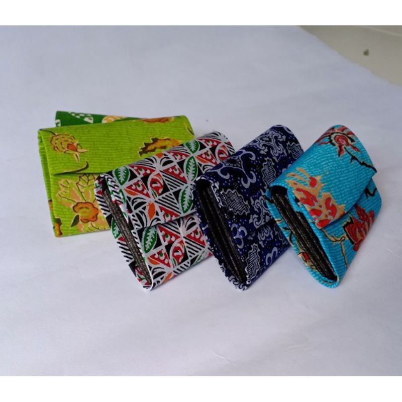 

Isi 50pcs dompet batik kotak cetek SOUVENIR PERNIKAHAN